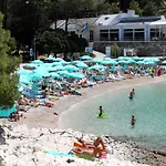 With A Parking Space Appartement Mali Lošinj